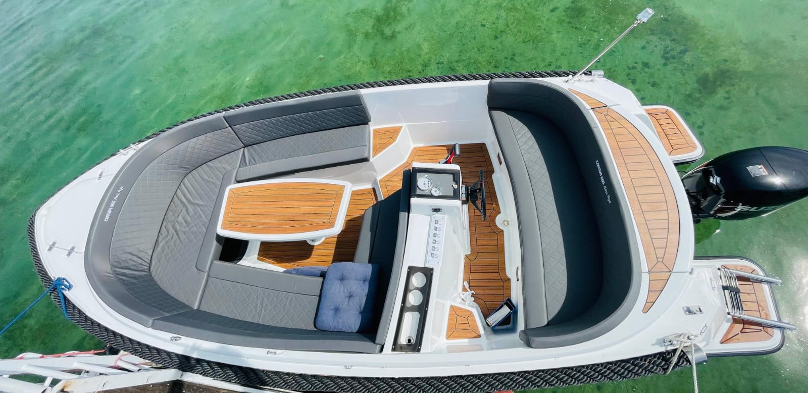 Motorboot-Charter-Corsiva-565-1